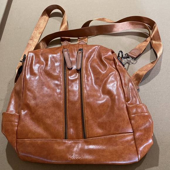 Cluci Leather Back Pack - Picture 2 of 6